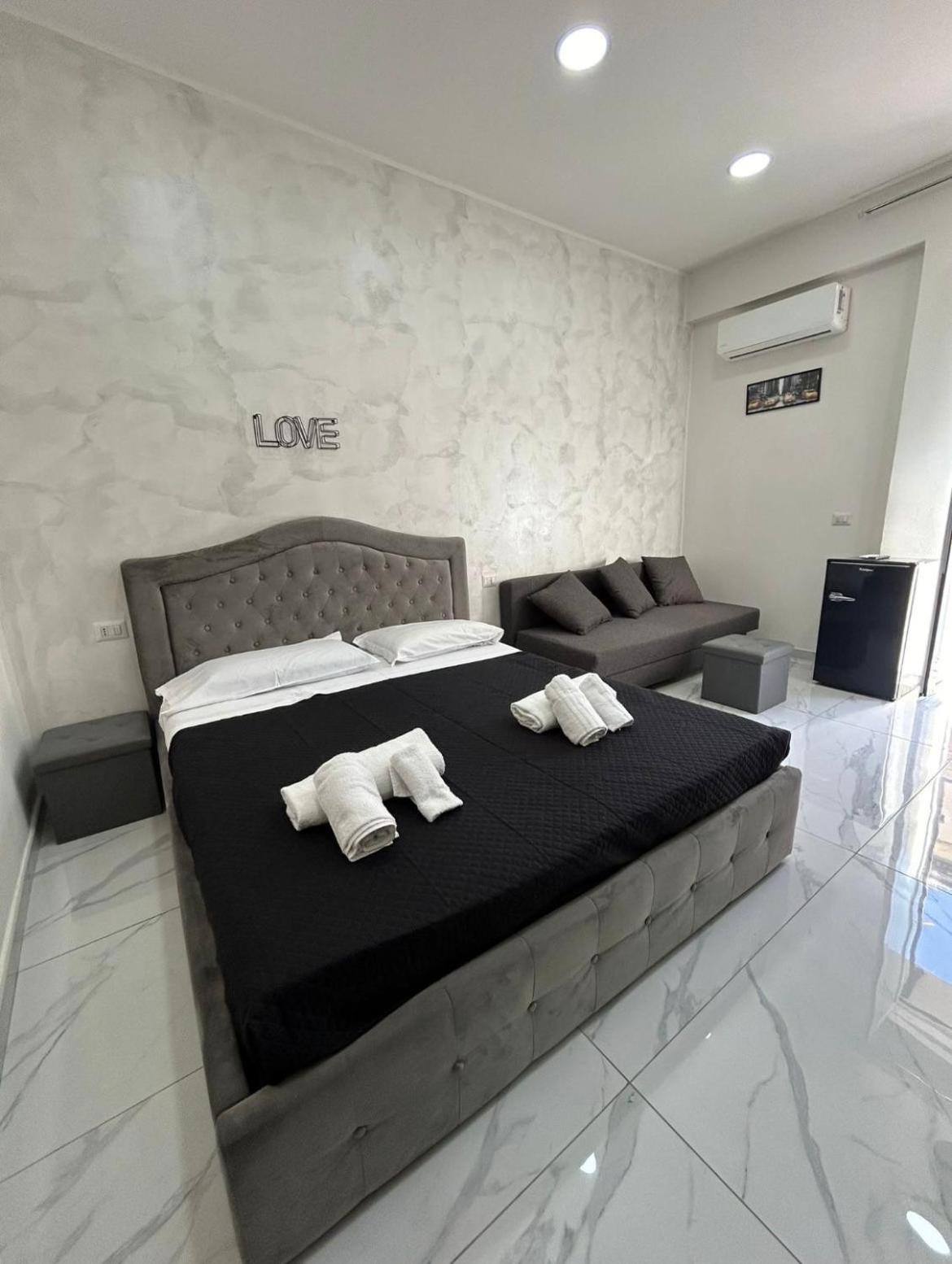Terrazza Luxury Valentino Apartman Nápoly Kültér fotó