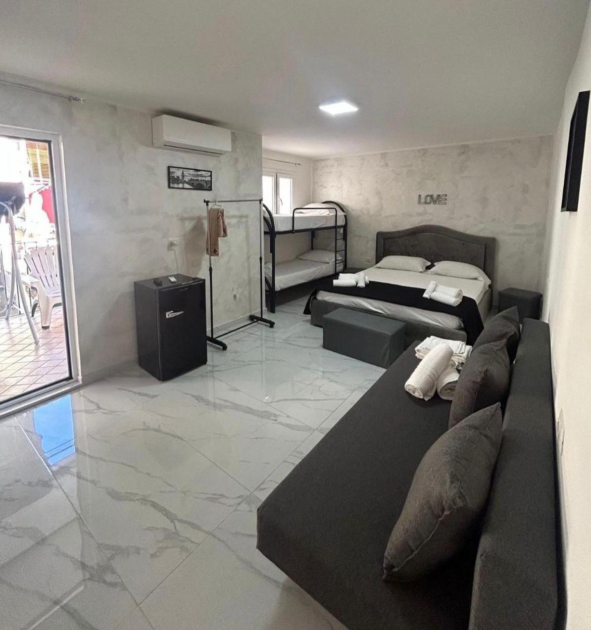 Terrazza Luxury Valentino Apartman Nápoly Kültér fotó
