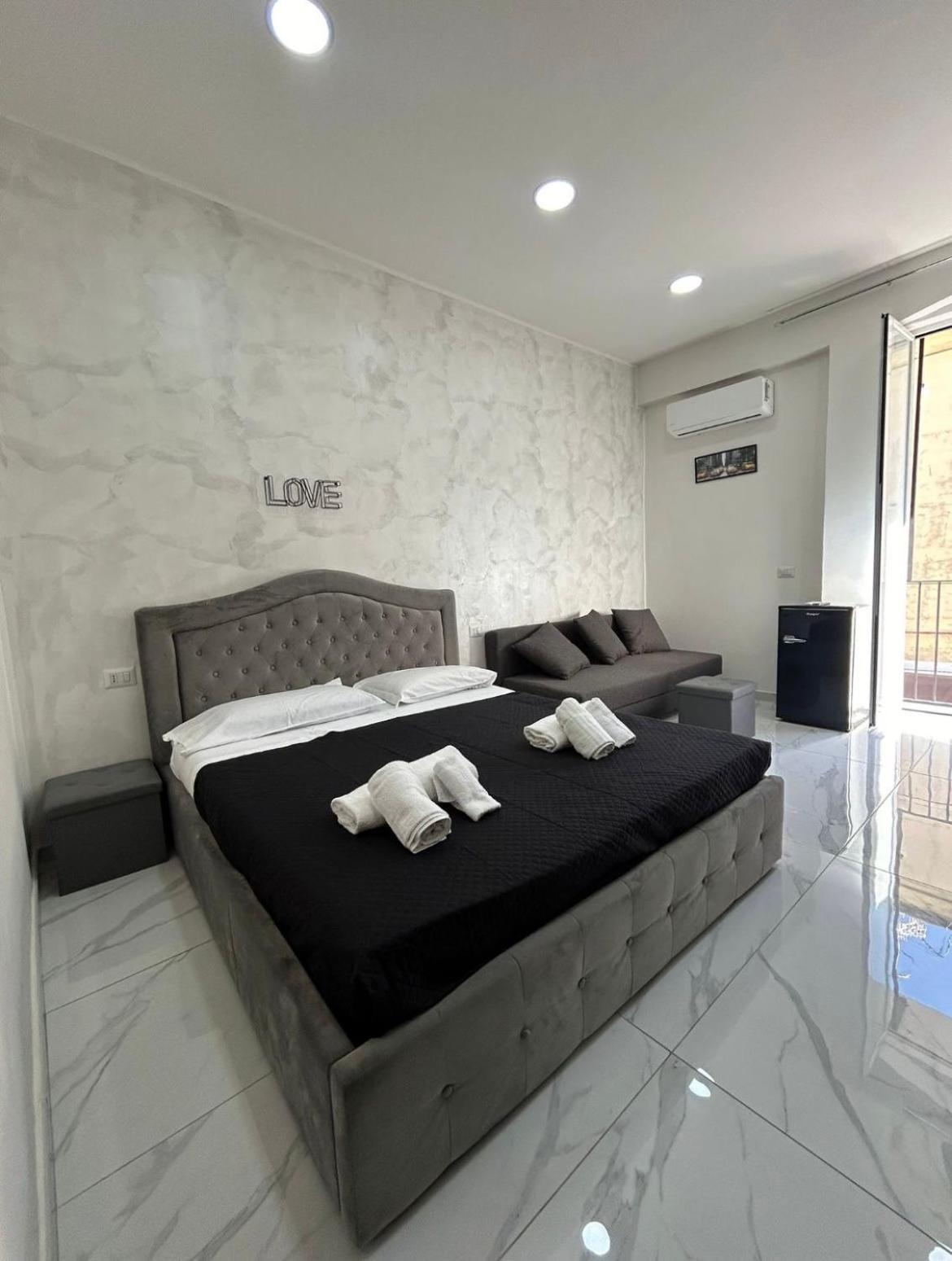 Terrazza Luxury Valentino Apartman Nápoly Kültér fotó